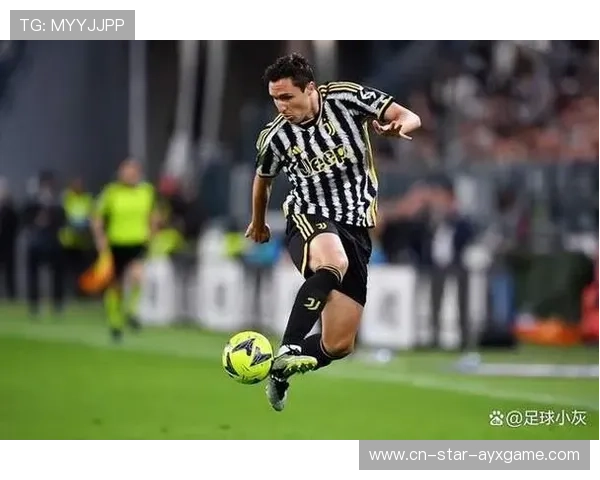 尤文基耶萨突破内切低射命中，都灵城呼声震天